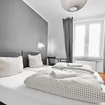 Flatista Homes - Central Station - 3Br